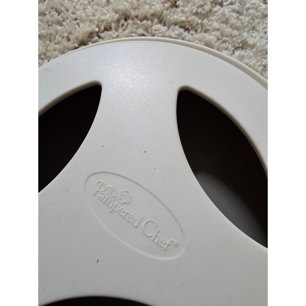 Pampered Chef Close & Cut 1118 Bagel Tomato Chicken Butterfly Slicer Meal Prep - Picture 3 of 4